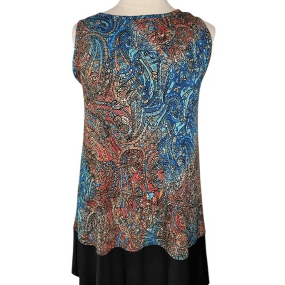 Ronni Nicole Multi-Color Paisley Sleevelessโ Dress